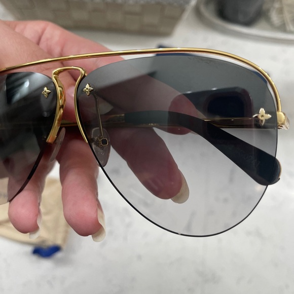 Louis Vuitton Gold Frame Aviator Sunglasses - Picture 5 of 5